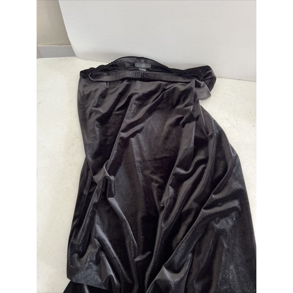 Elementz Women's Longer Skirt Black Size L